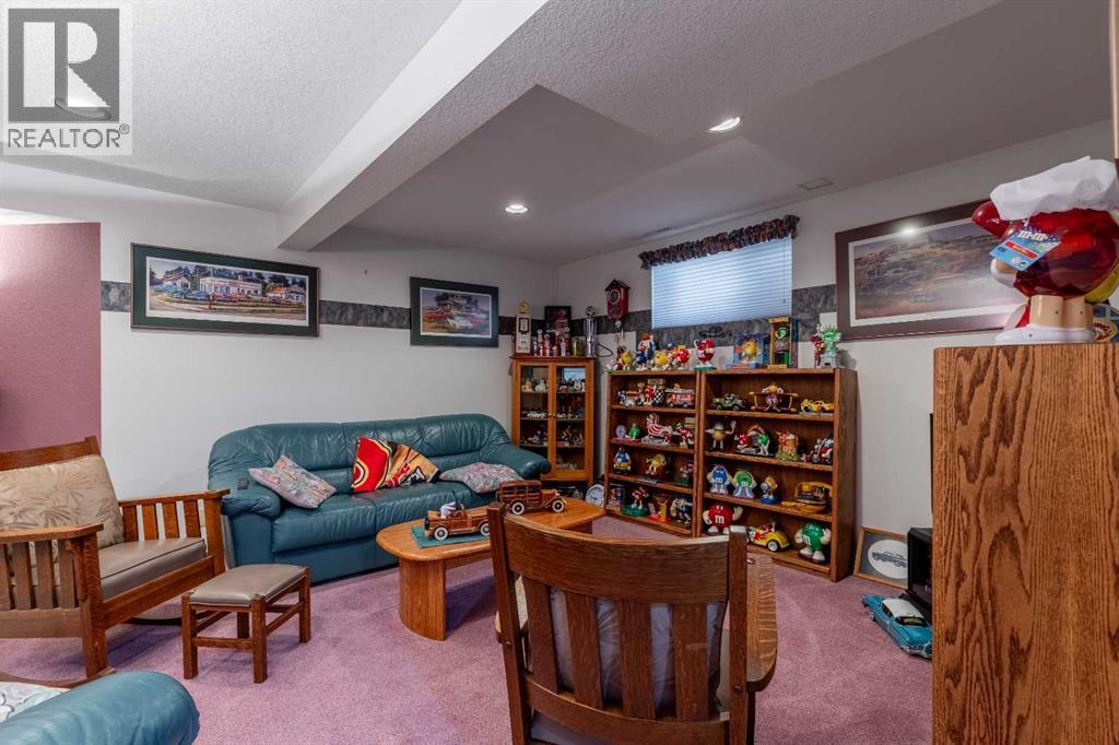 229 Coachwood Point W, Lethbridge, Alberta  T1K 6A7 - Photo 33 - A2295596