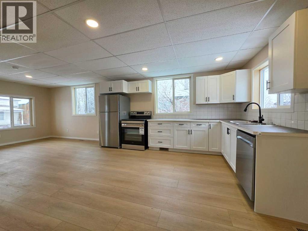 7022 17 Avenue N, Coleman, Alberta  T0K 0M0 - Photo 6 - A2298673