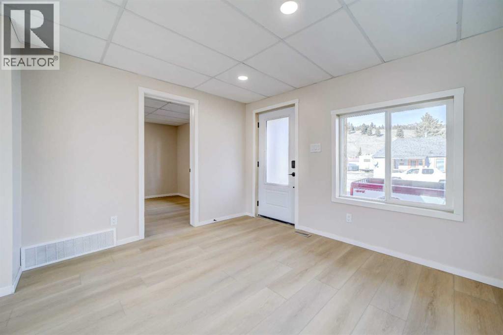 7022 17 Avenue N, Coleman, Alberta  T0K 0M0 - Photo 10 - A2298673