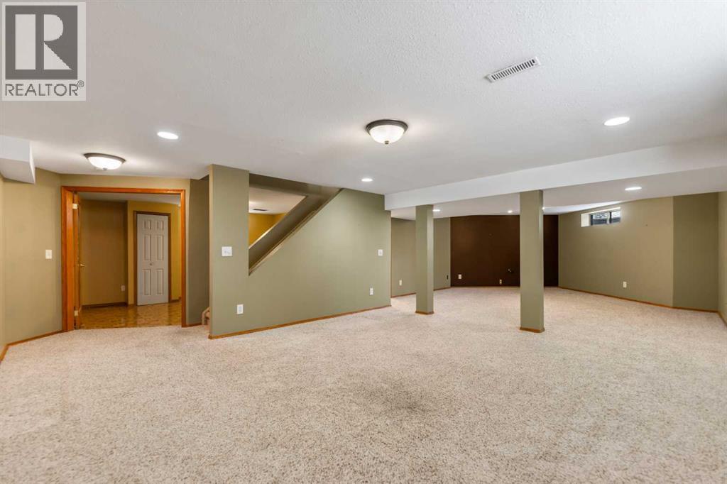 9 Mckenzie Place Se, Calgary, Alberta  T2Z 1T4 - Photo 34 - A2296865