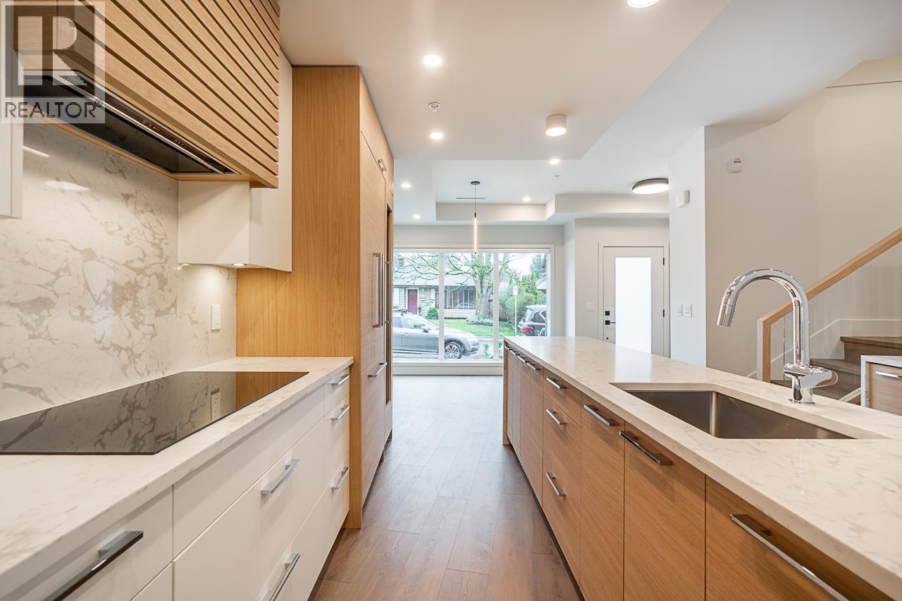 3161 Canfield Crescent, North Vancouver, British Columbia  V7R 2V9 - Photo 12 - R3106611