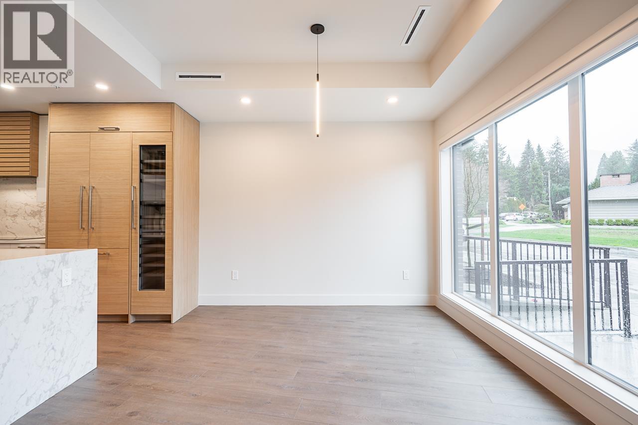 3161 Canfield Crescent, North Vancouver, British Columbia  V7R 2V9 - Photo 5 - R3106611