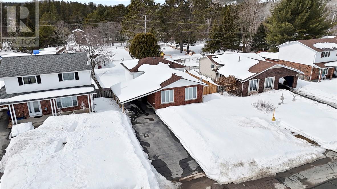 522 Bois Street, Espanola, Ontario  P5E 1A7 - Photo 3 - 2126988