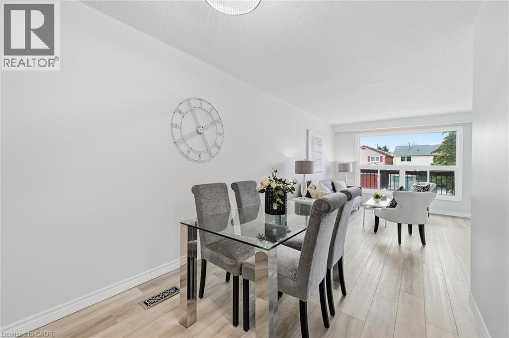 2344 Glastonbury Road, Burlington, Ontario  L7P 3Y3 - Photo 13 - 40817315