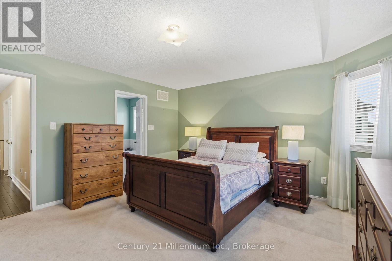 135 Royal Beech Drive, Wasaga Beach, Ontario  L9Z 2N3 - Photo 16 - S12953758