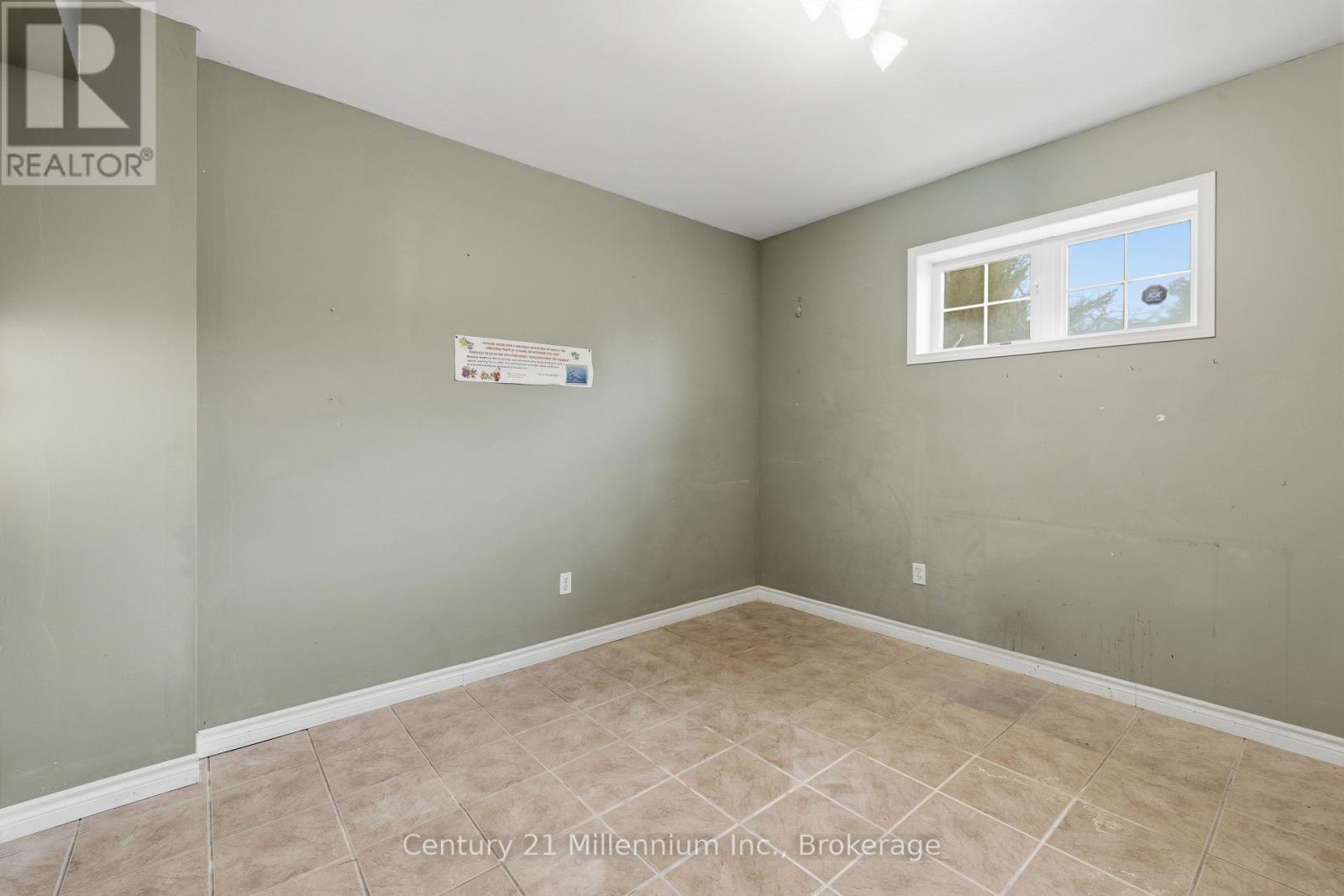 135 Royal Beech Drive, Wasaga Beach, Ontario  L9Z 2N3 - Photo 22 - S12953758