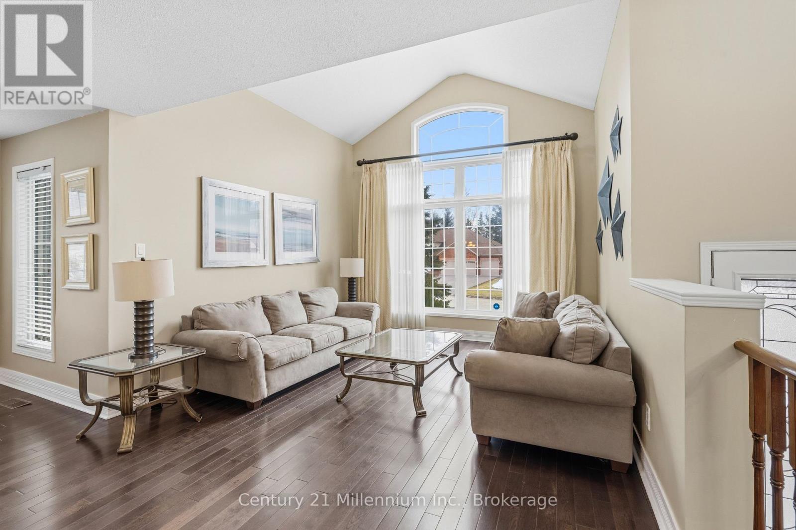 135 Royal Beech Drive, Wasaga Beach, Ontario  L9Z 2N3 - Photo 5 - S12953758