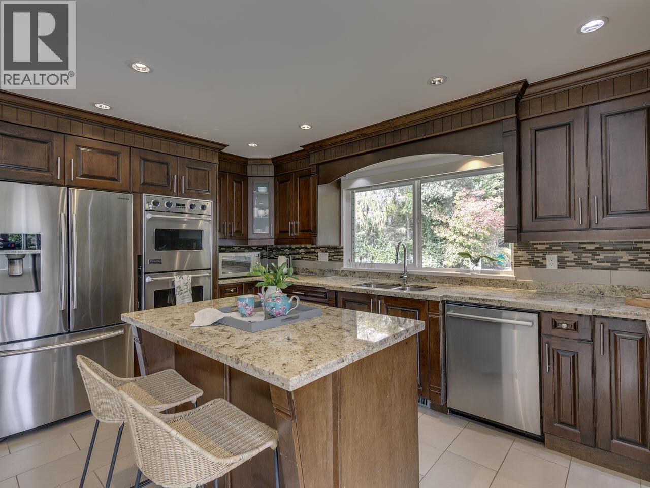 763 Weymouth Drive, North Vancouver, British Columbia  V7K 2Z5 - Photo 9 - R3106642