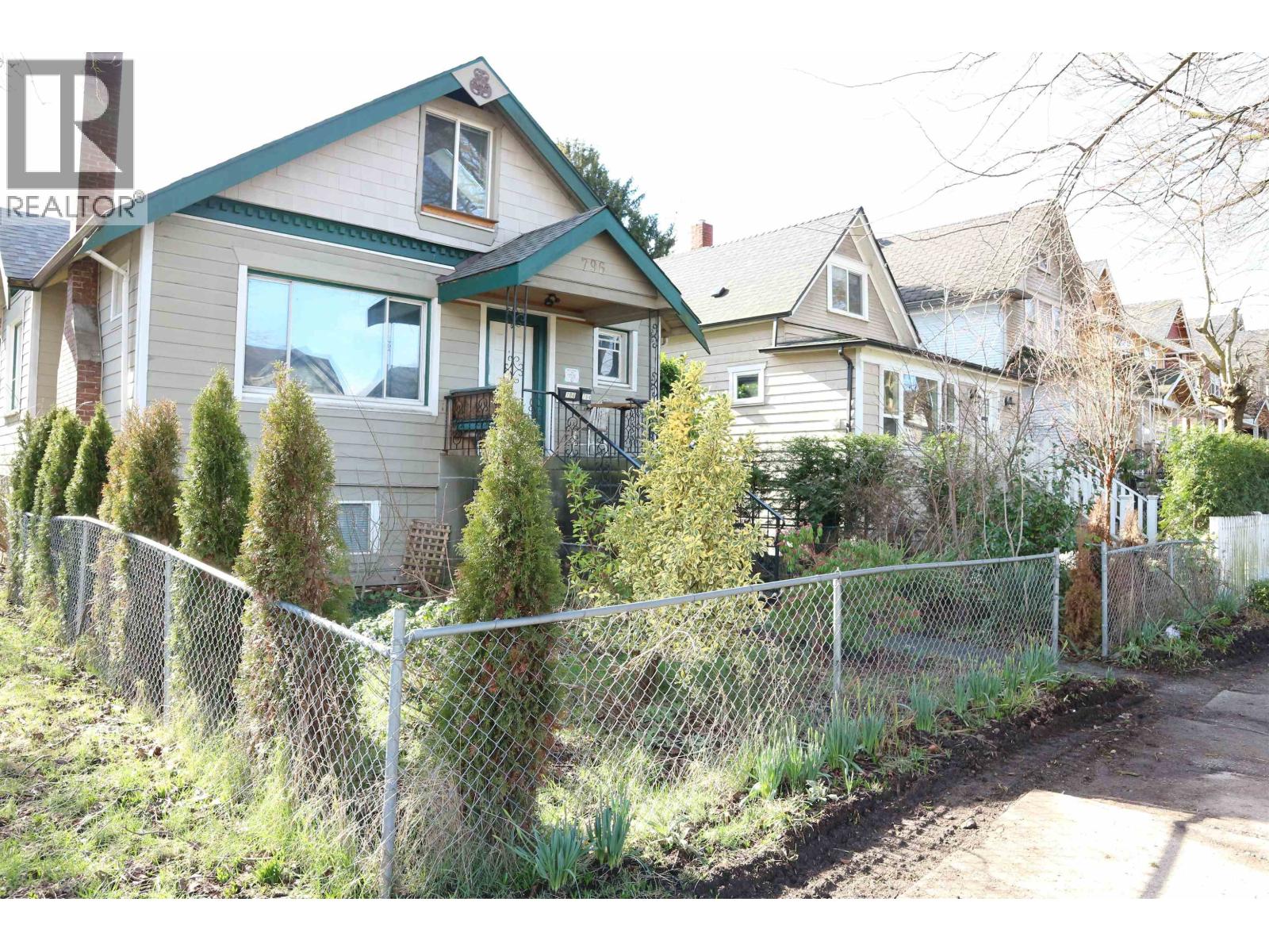 796 E 12th Avenue, Vancouver, British Columbia  V5T 2H9 - Photo 4 - R3106644