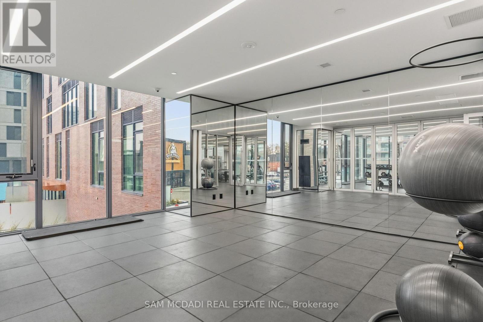 912 - 220 Missinnihe Way, Mississauga, Ontario  L5H 0A9 - Photo 19 - W12953706