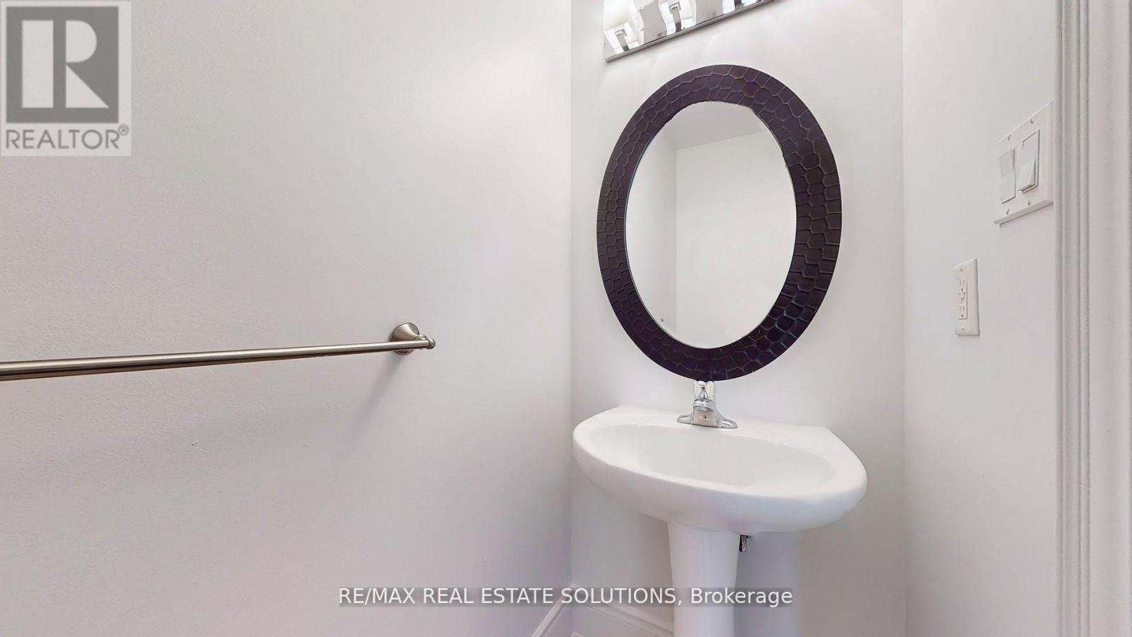 30 Mallingham Court, Toronto, Ontario  M2N 0C7 - Photo 10 - C12953780