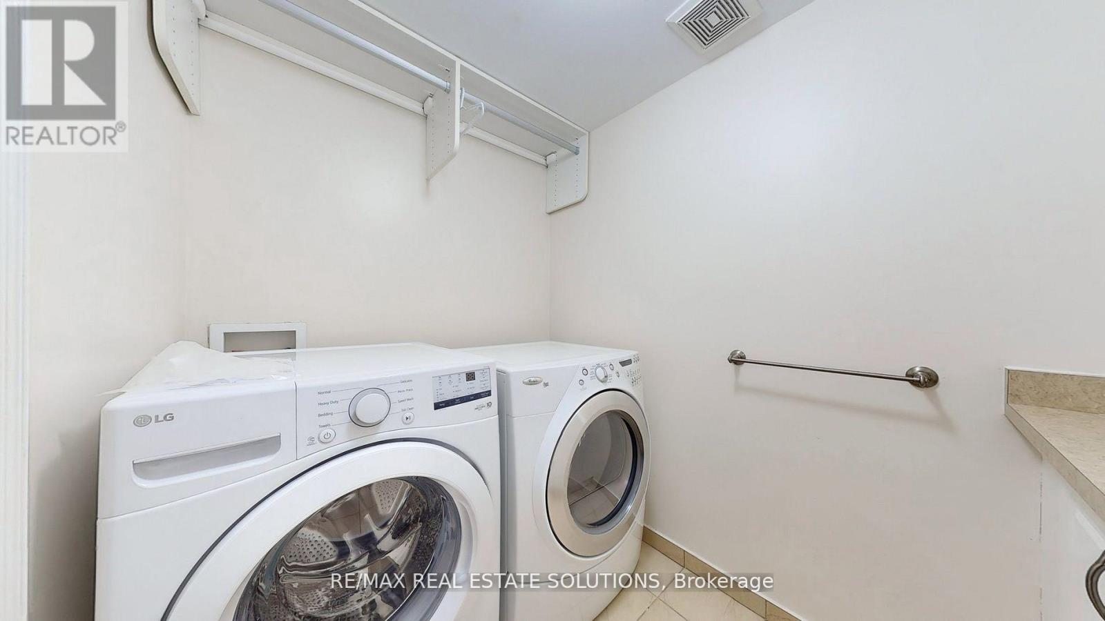 30 Mallingham Court, Toronto, Ontario  M2N 0C7 - Photo 20 - C12953780