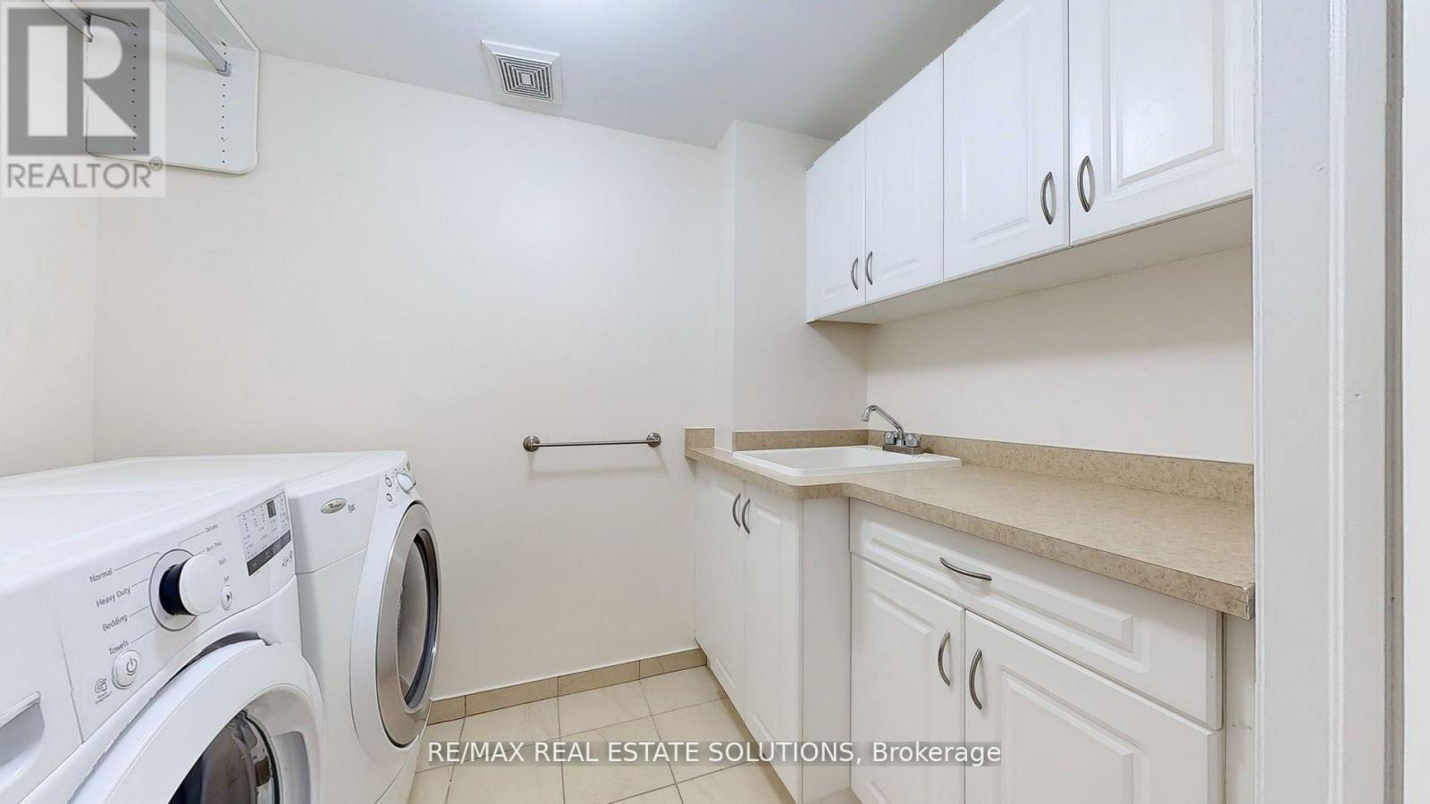 30 Mallingham Court, Toronto, Ontario  M2N 0C7 - Photo 21 - C12953780