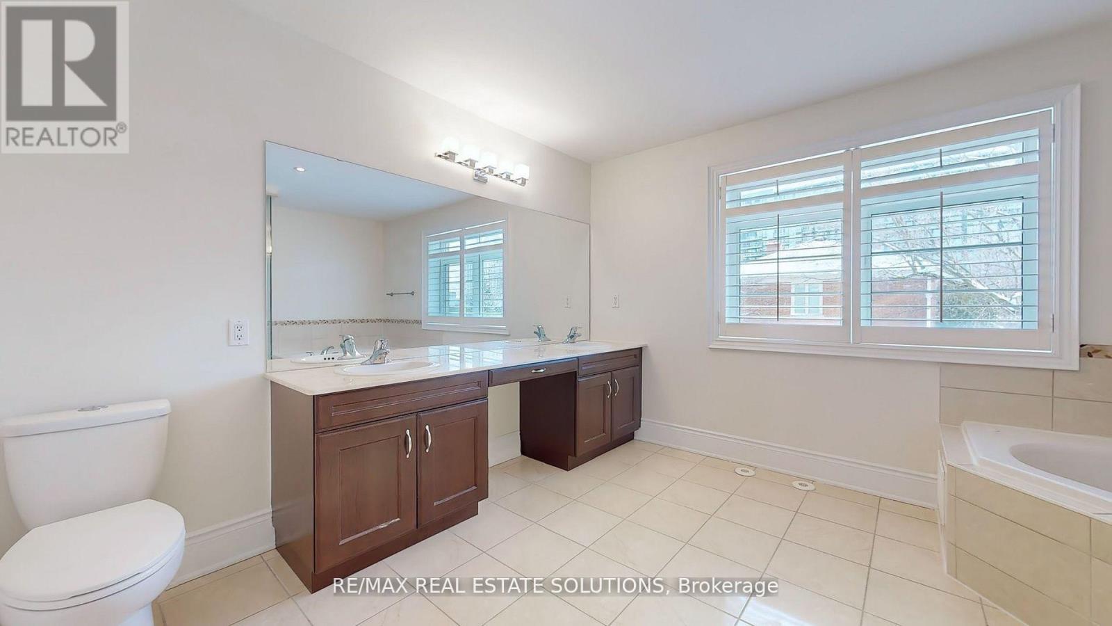 30 Mallingham Court, Toronto, Ontario  M2N 0C7 - Photo 27 - C12953780