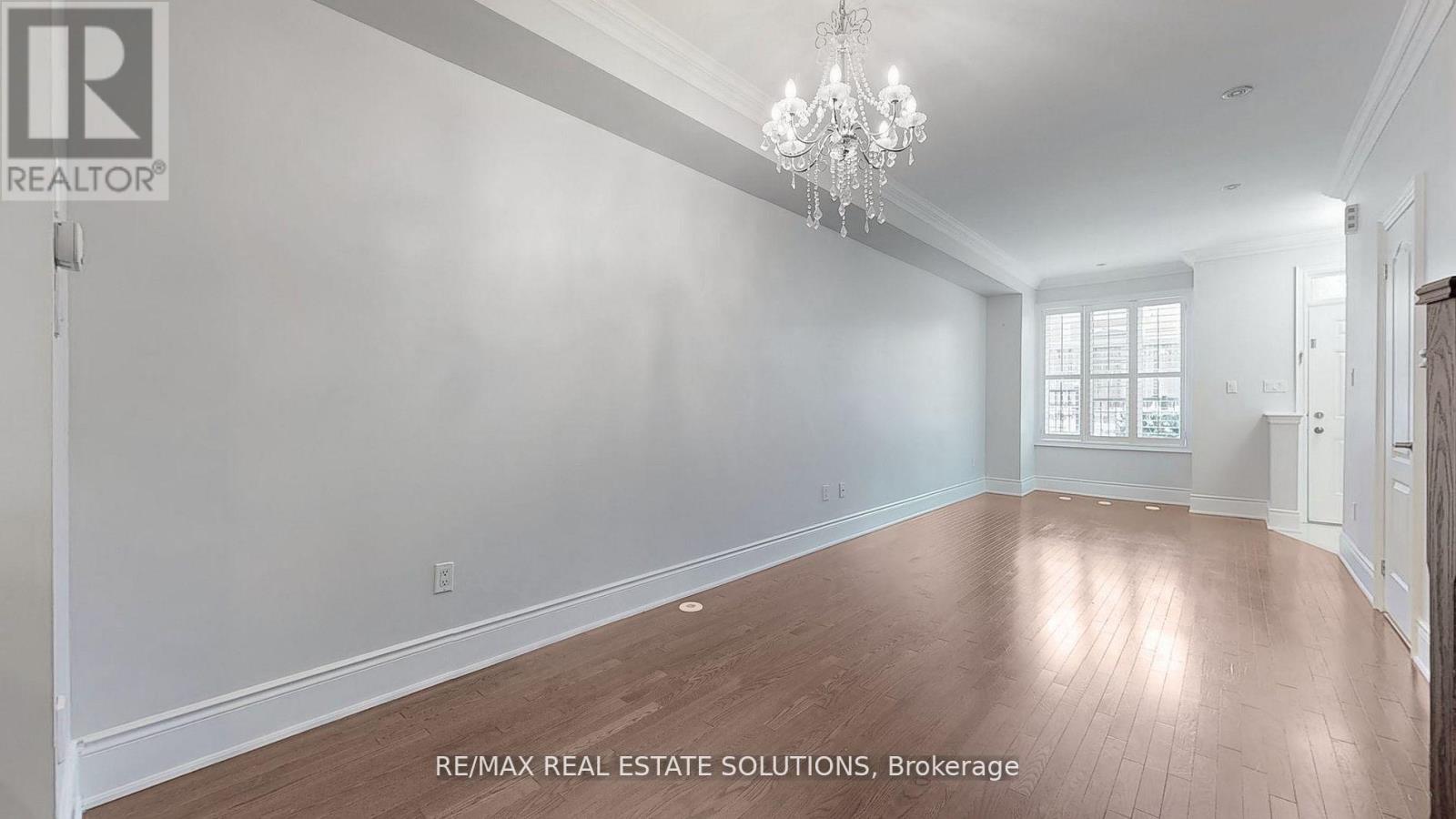 30 Mallingham Court, Toronto, Ontario  M2N 0C7 - Photo 7 - C12953780