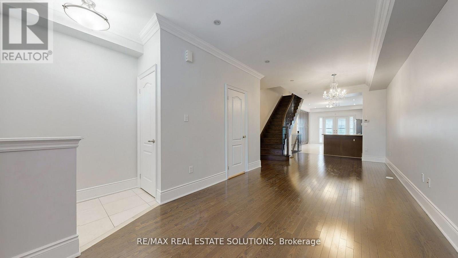 30 Mallingham Court, Toronto, Ontario  M2N 0C7 - Photo 9 - C12953780