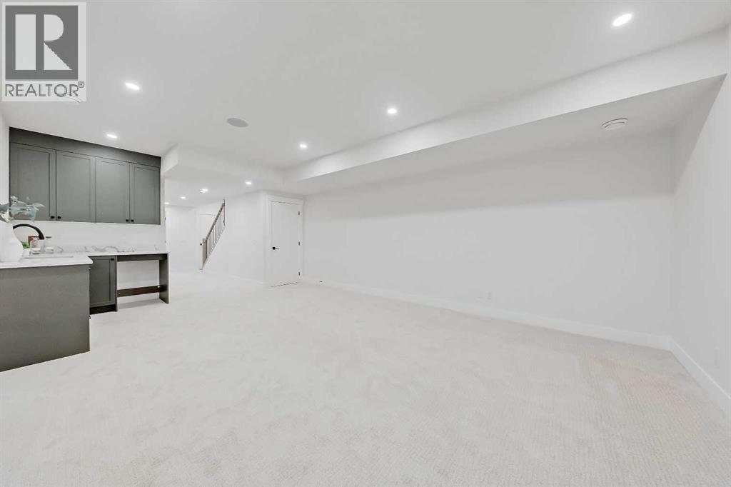 1728 19 Avenue NW, Calgary, Alberta  T2M 1B3 - Photo 34 - A2278016