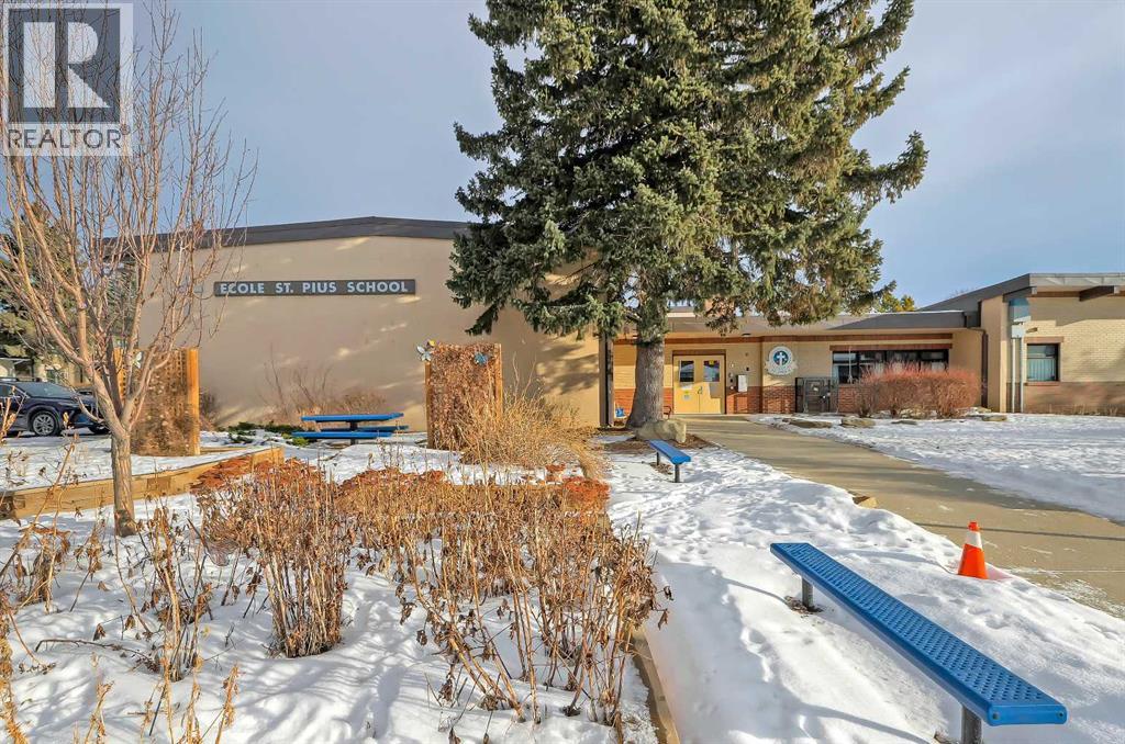 1728 19 Avenue NW, Calgary, Alberta  T2M 1B3 - Photo 47 - A2278016