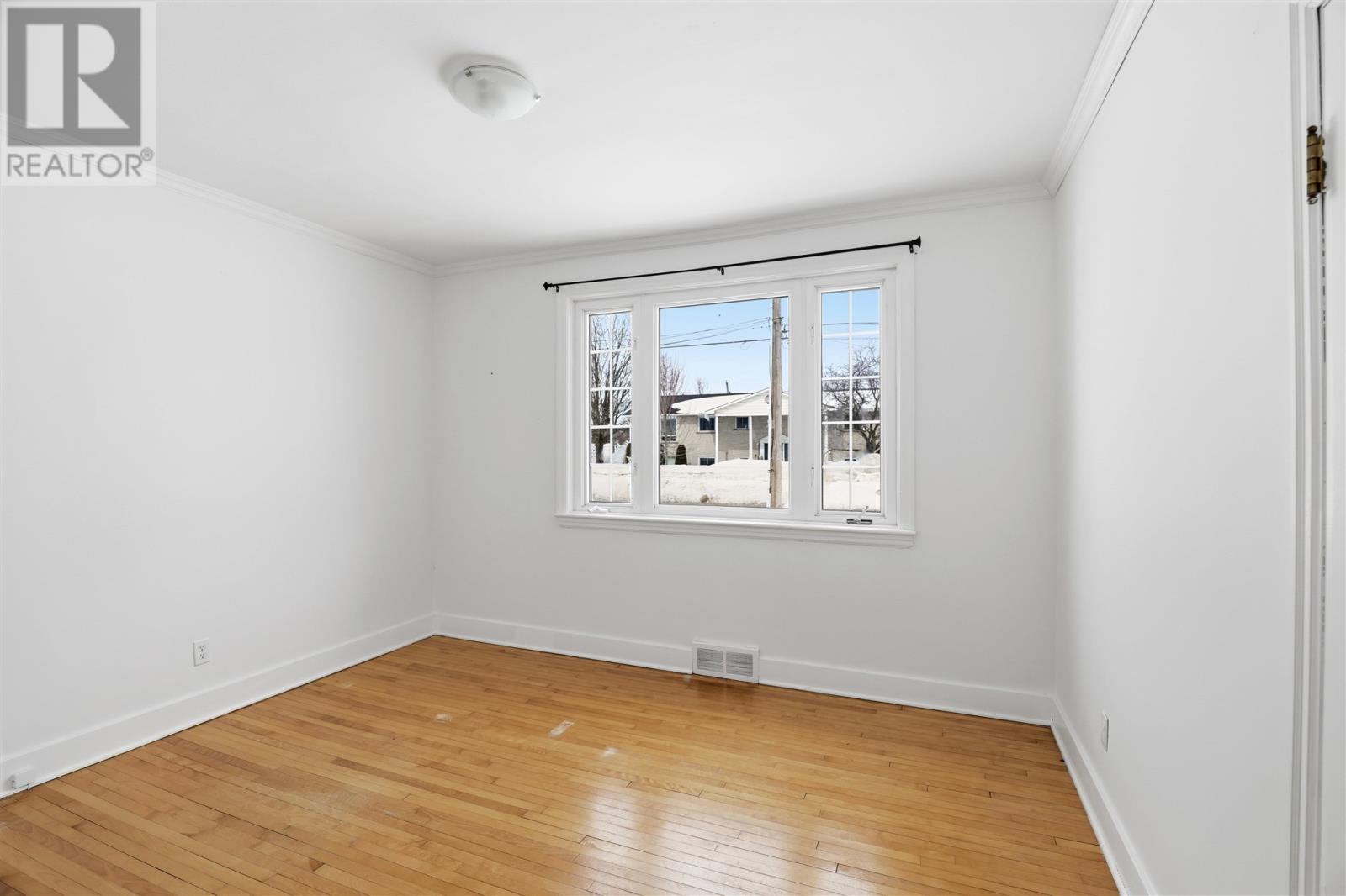 59 Mark St, Sault Ste. Marie, Ontario  P6A 3M1 - Photo 19 - SM260614