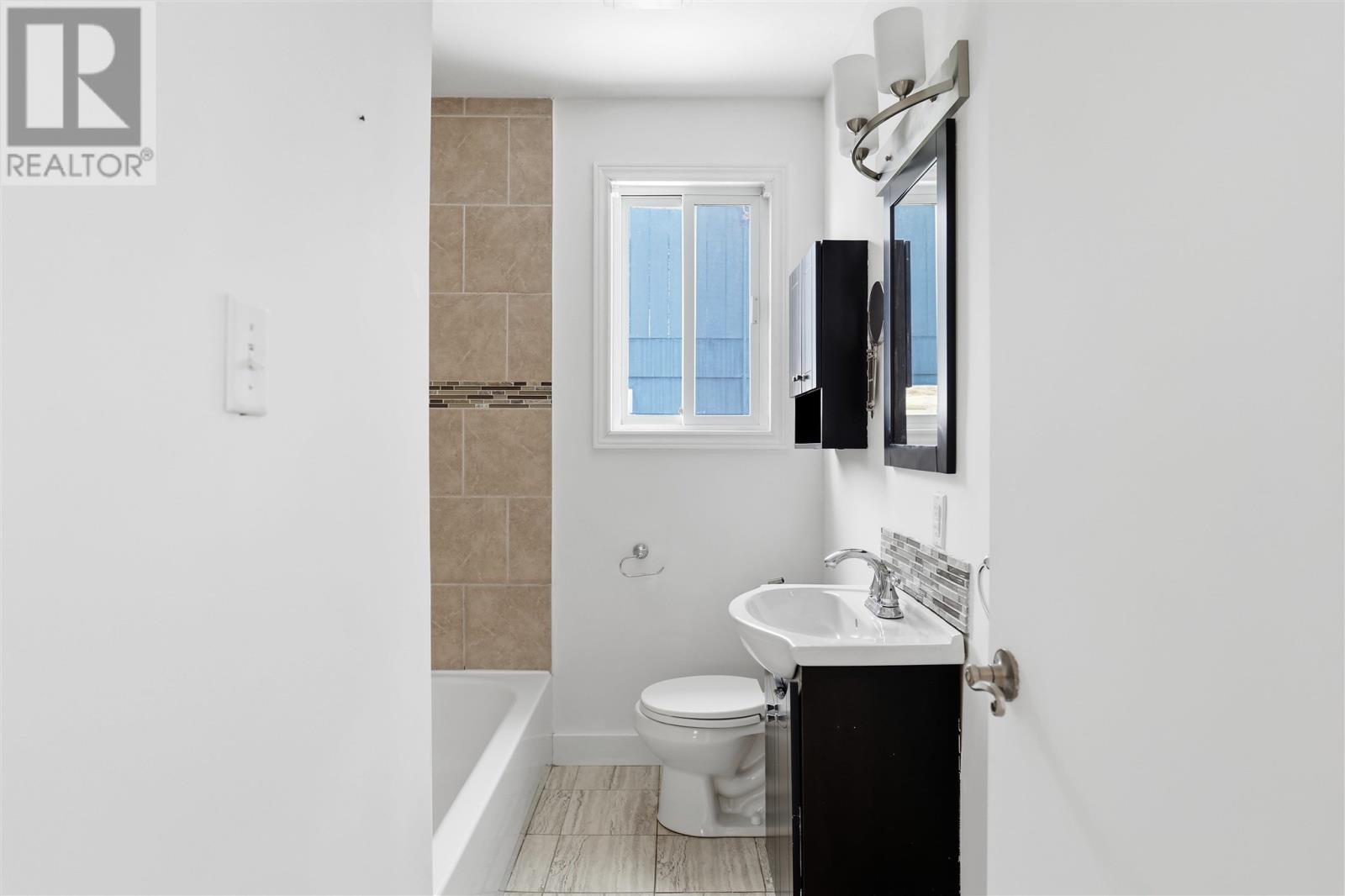 59 Mark St, Sault Ste. Marie, Ontario  P6A 3M1 - Photo 8 - SM260614