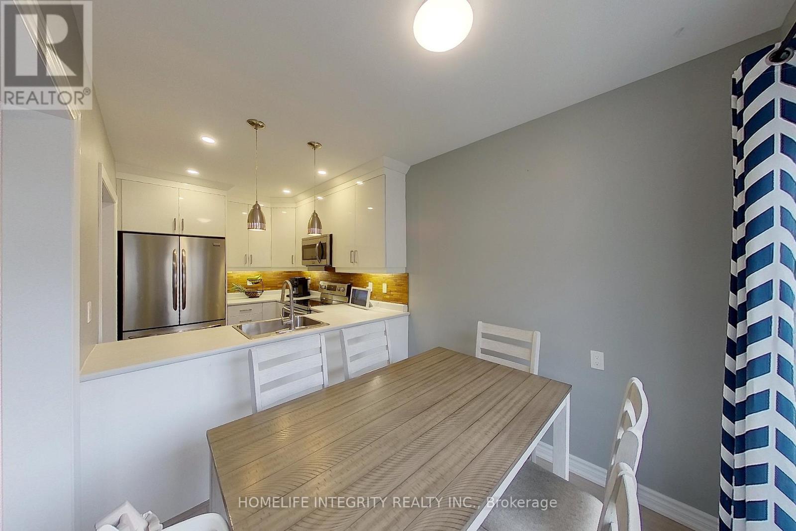 120 Stonemount Crescent, Essa (Angus), Ontario  L0M 1B4 - Photo 12 - N12953784