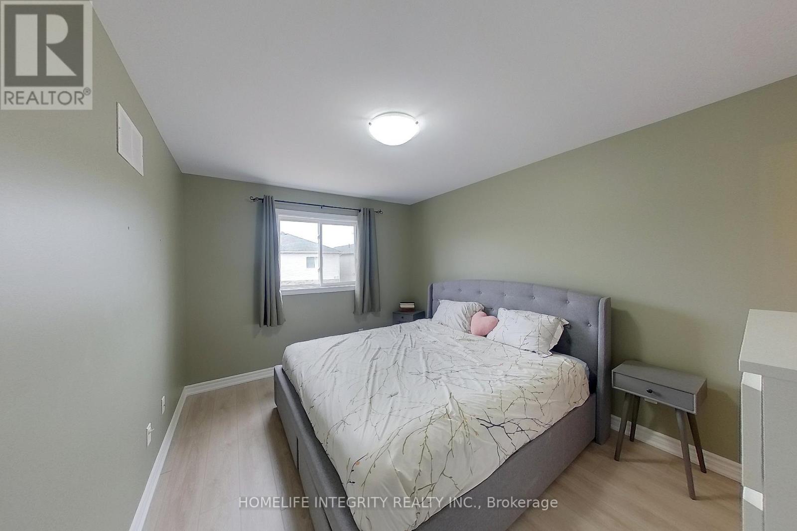 120 Stonemount Crescent, Essa (Angus), Ontario  L0M 1B4 - Photo 14 - N12953784