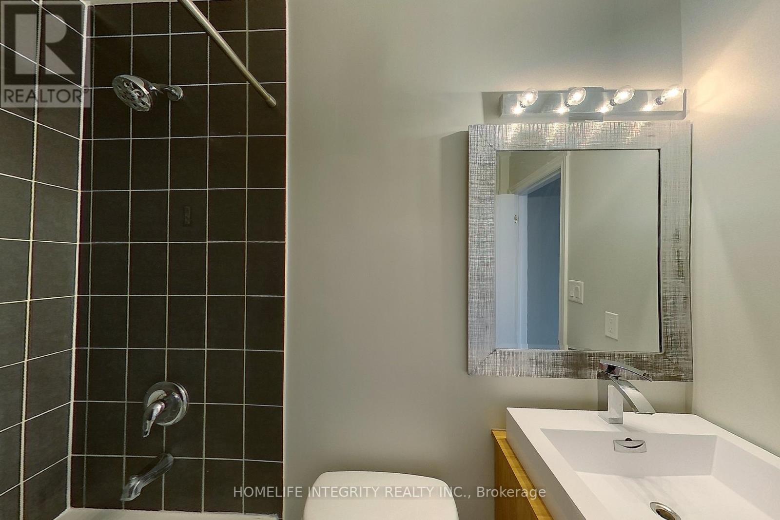 120 Stonemount Crescent, Essa (Angus), Ontario  L0M 1B4 - Photo 15 - N12953784