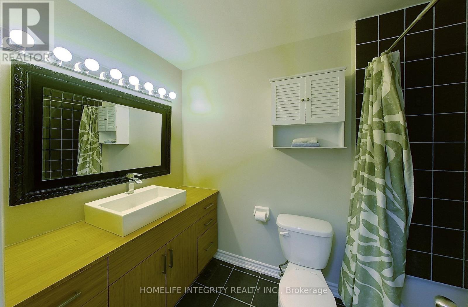 120 Stonemount Crescent, Essa (Angus), Ontario  L0M 1B4 - Photo 18 - N12953784