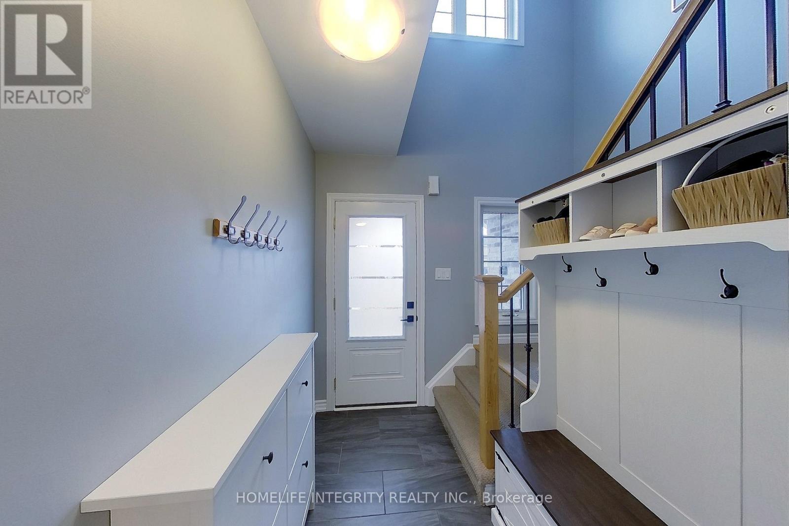 120 Stonemount Crescent, Essa (Angus), Ontario  L0M 1B4 - Photo 6 - N12953784