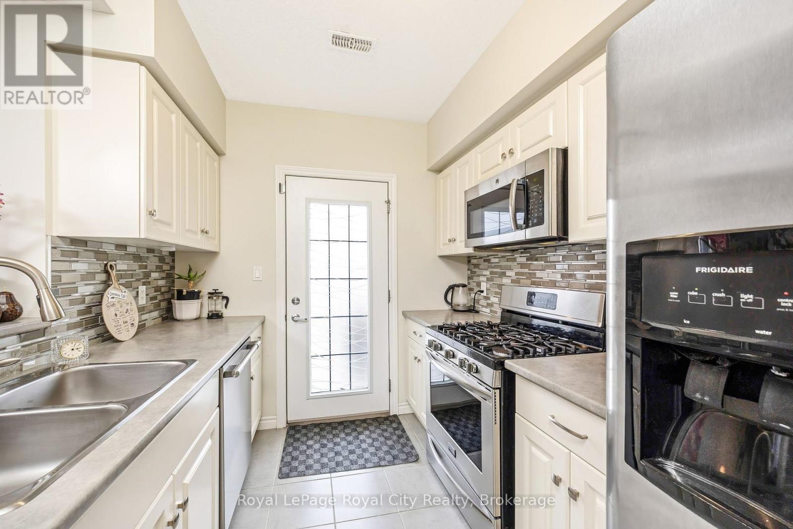 19b Guthrie Lane, Guelph/eramosa, Ontario  N0B 2K0 - Photo 17 - X12936402