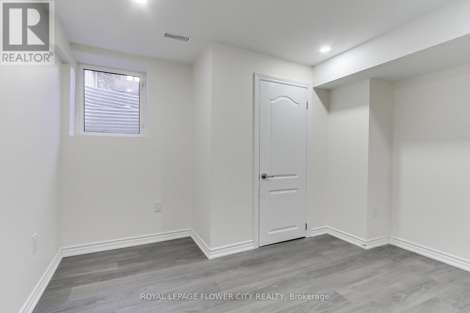 Basement - 25 Aird Court, Milton, Ontario  L9T 3Y1 - Photo 15 - W12953760