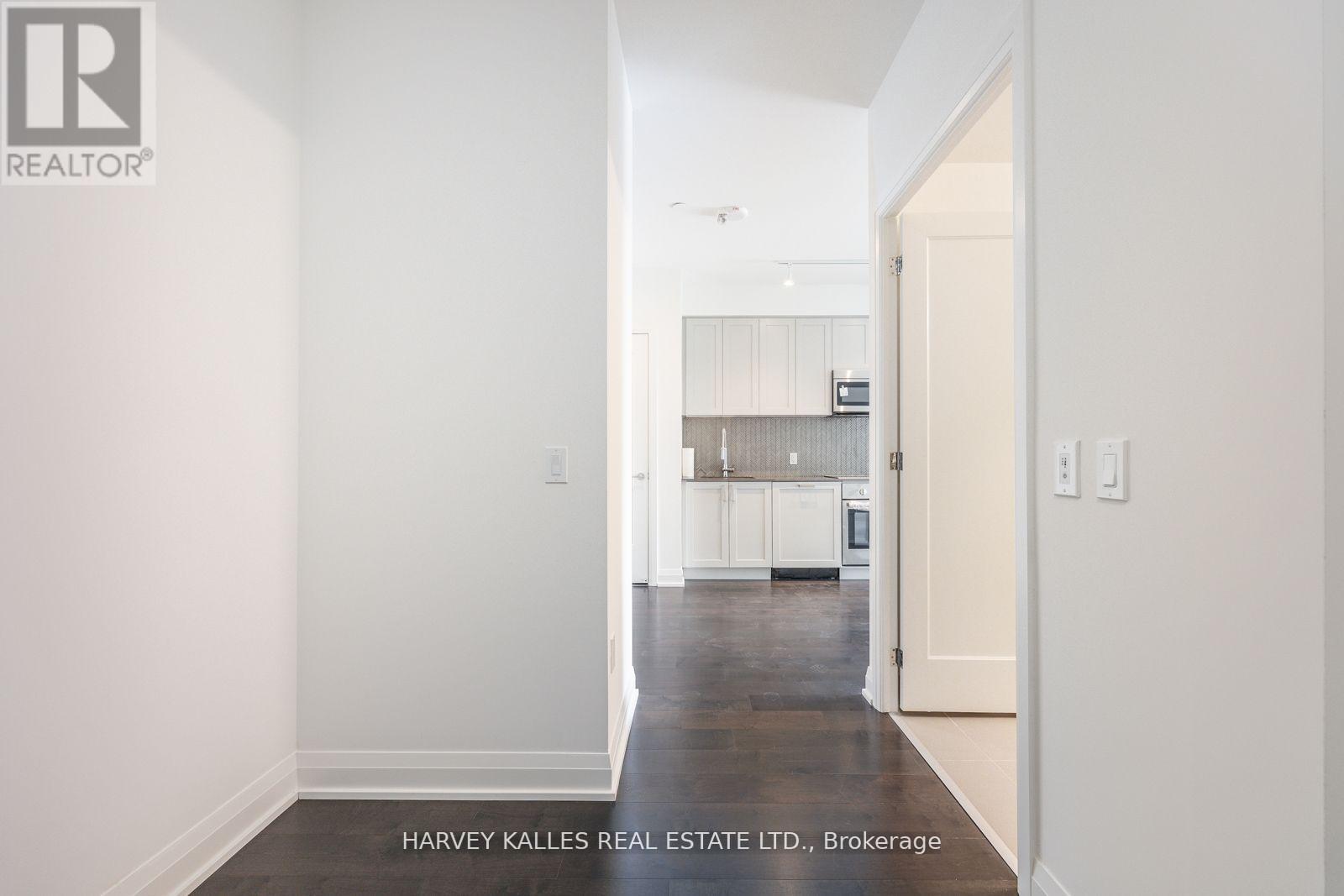 419 - 293 The Kingsway, Toronto, Ontario  M9A 0E8 - Photo 10 - W12953764