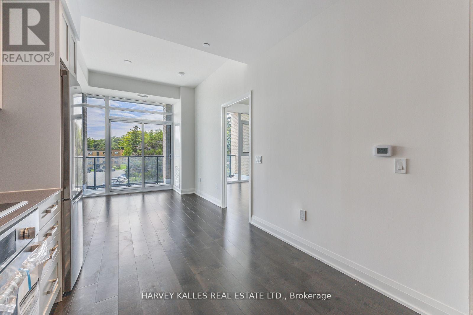 419 - 293 The Kingsway, Toronto, Ontario  M9A 0E8 - Photo 2 - W12953764