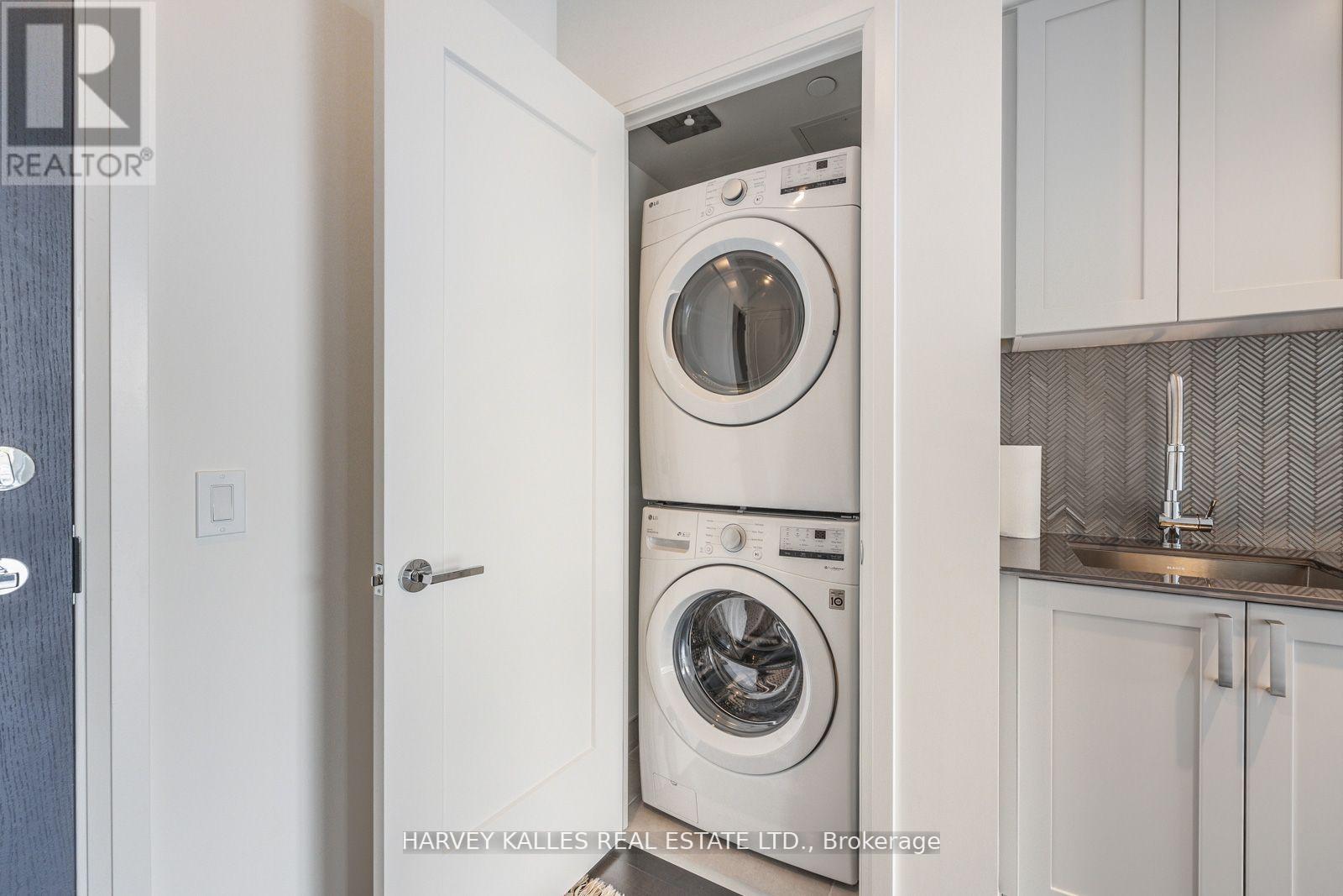 419 - 293 The Kingsway, Toronto, Ontario  M9A 0E8 - Photo 21 - W12953764