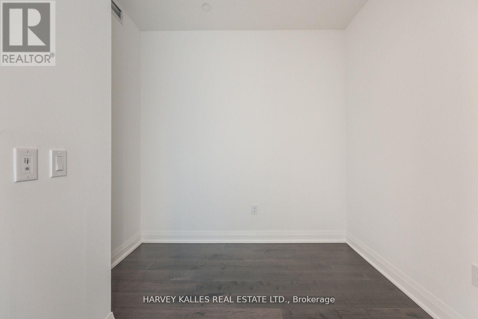 419 - 293 The Kingsway, Toronto, Ontario  M9A 0E8 - Photo 8 - W12953764