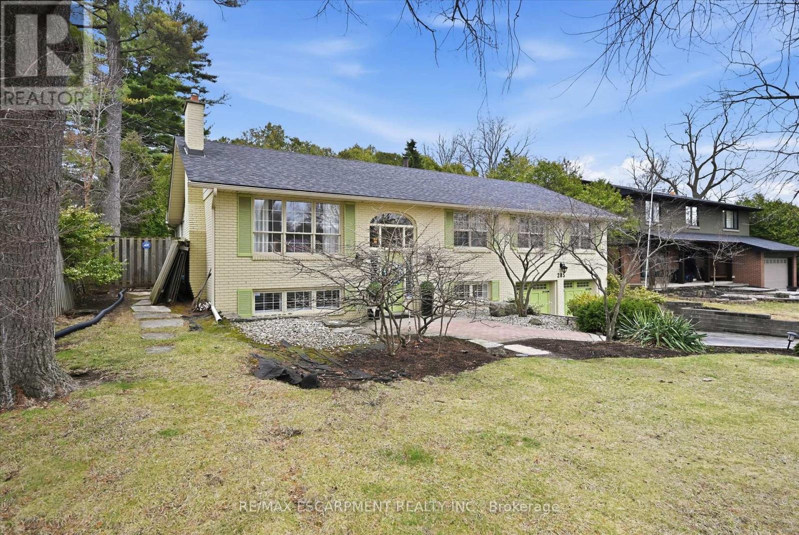 285 Glen Afton Drive, Burlington, Ontario  L7L 1G8 - Photo 3 - W12953772