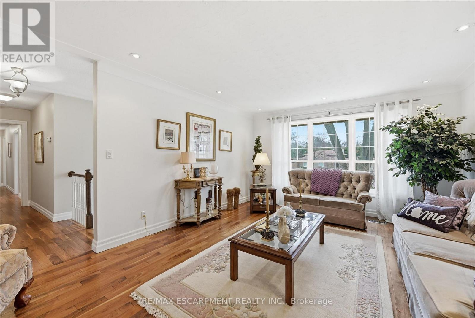 285 Glen Afton Drive, Burlington, Ontario  L7L 1G8 - Photo 7 - W12953772