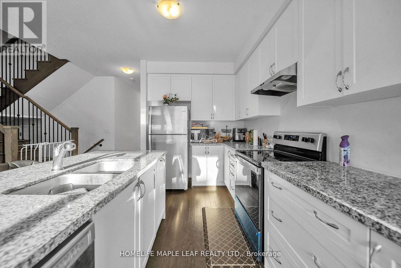 32 Camino Real Drive, Caledon, Ontario  L7C 1Z9 - Photo 14 - W12953786