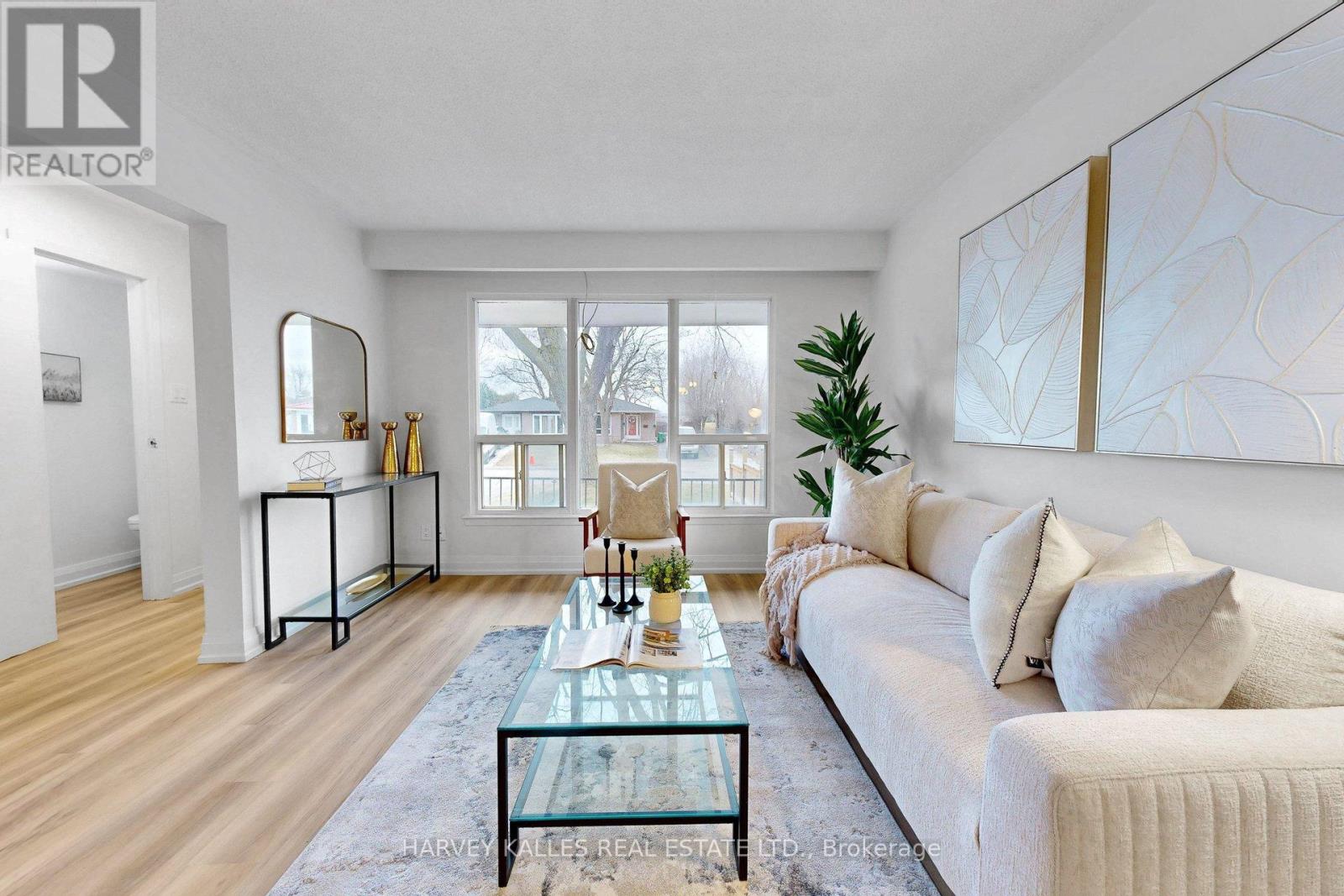 29 Glenmore Crescent, Brampton, Ontario  L6S 1H9 - Photo 10 - W12953822