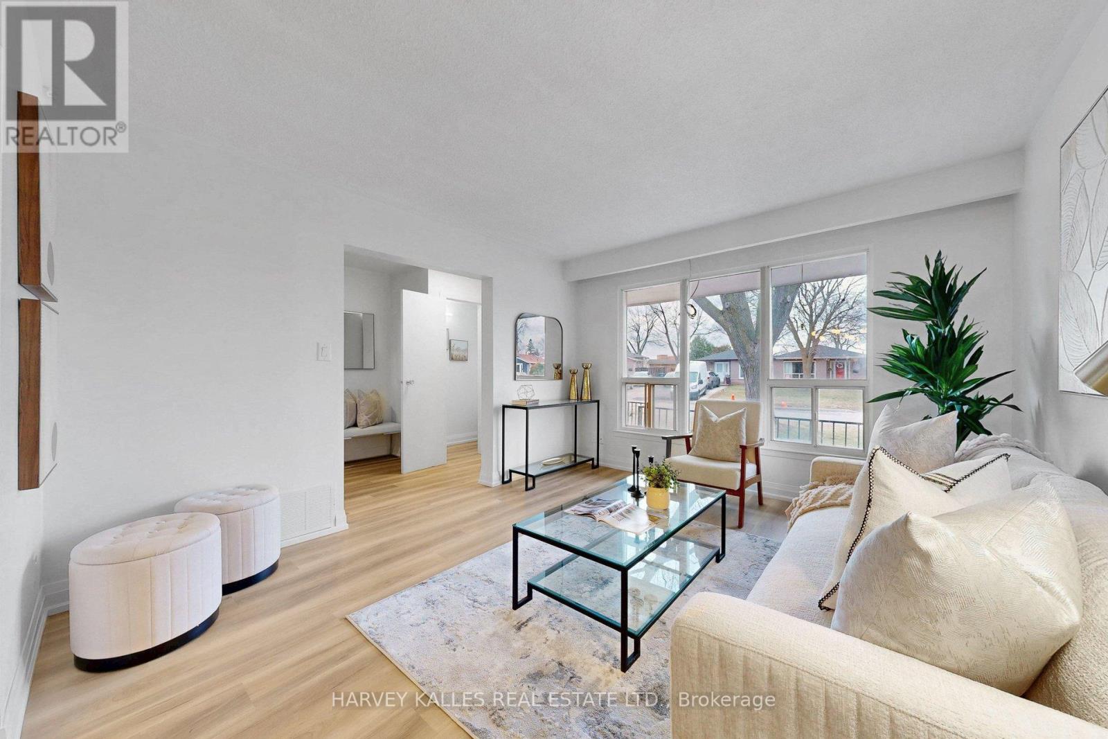 29 Glenmore Crescent, Brampton, Ontario  L6S 1H9 - Photo 11 - W12953822