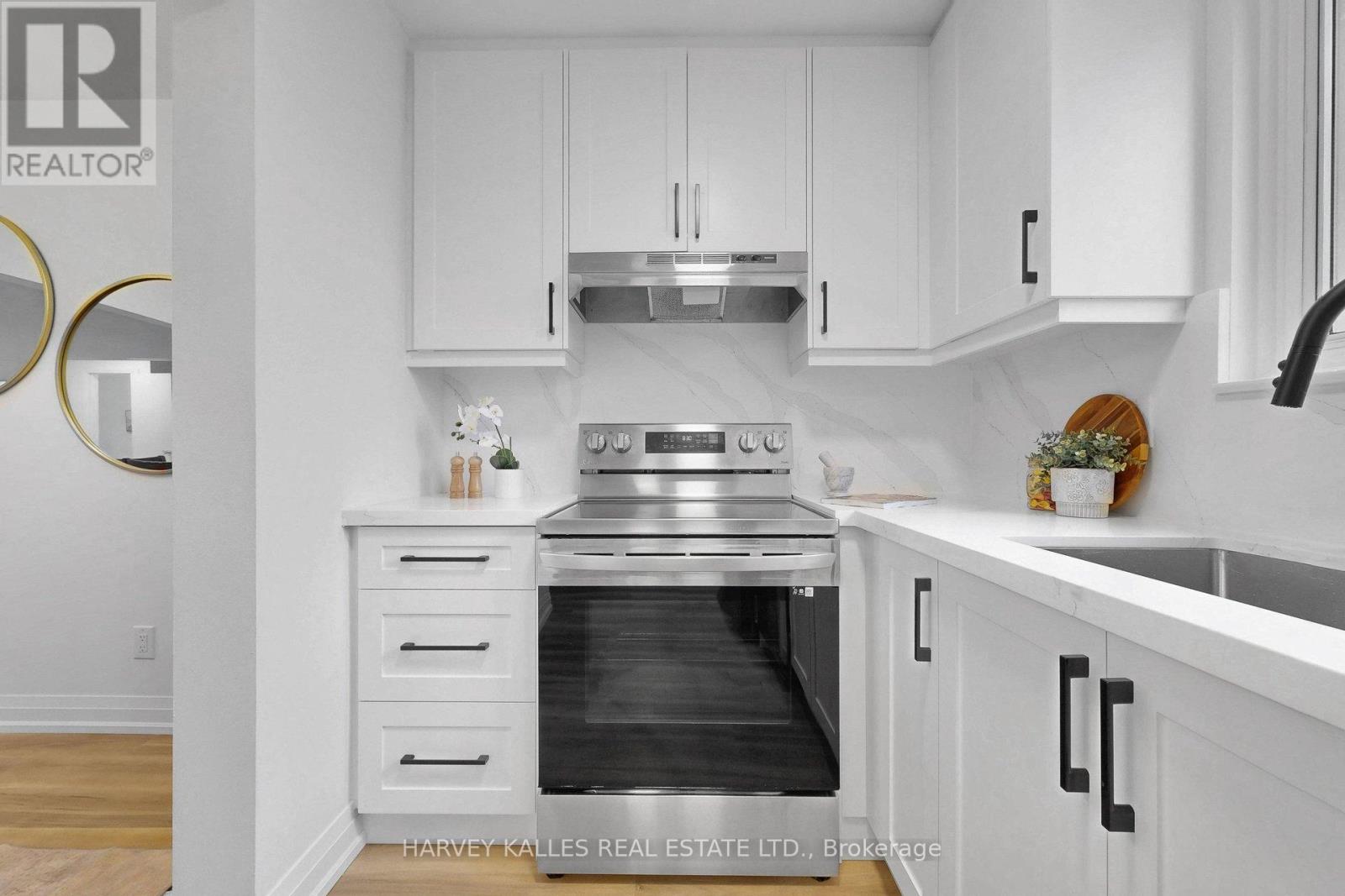 29 Glenmore Crescent, Brampton, Ontario  L6S 1H9 - Photo 16 - W12953822