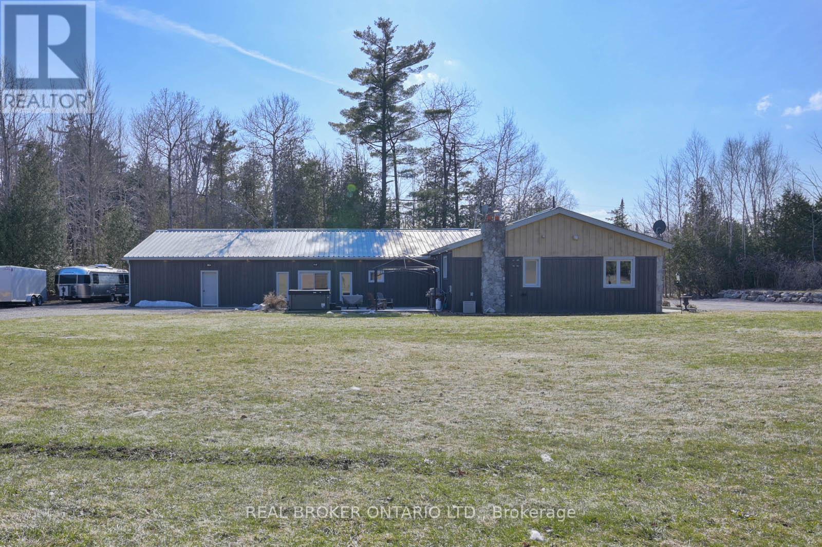 4589 Watson Road N, Puslinch, Ontario  N0B 2J0 - Photo 1 - X12953506