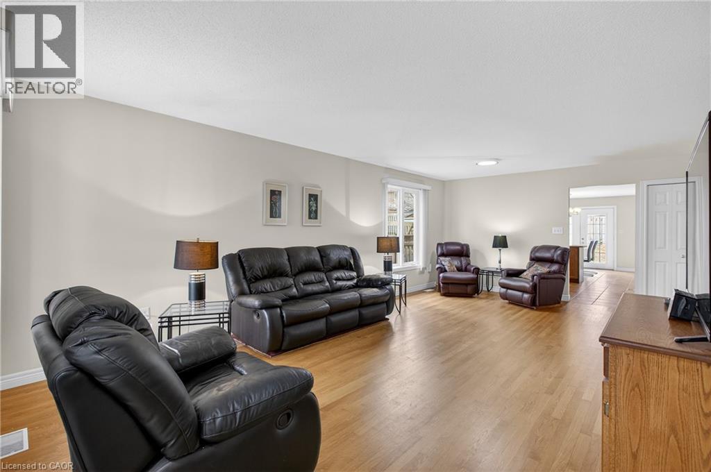 56 Mcfarlane Drive, Cambridge, Ontario  N3C 4L7 - Photo 8 - 40815232