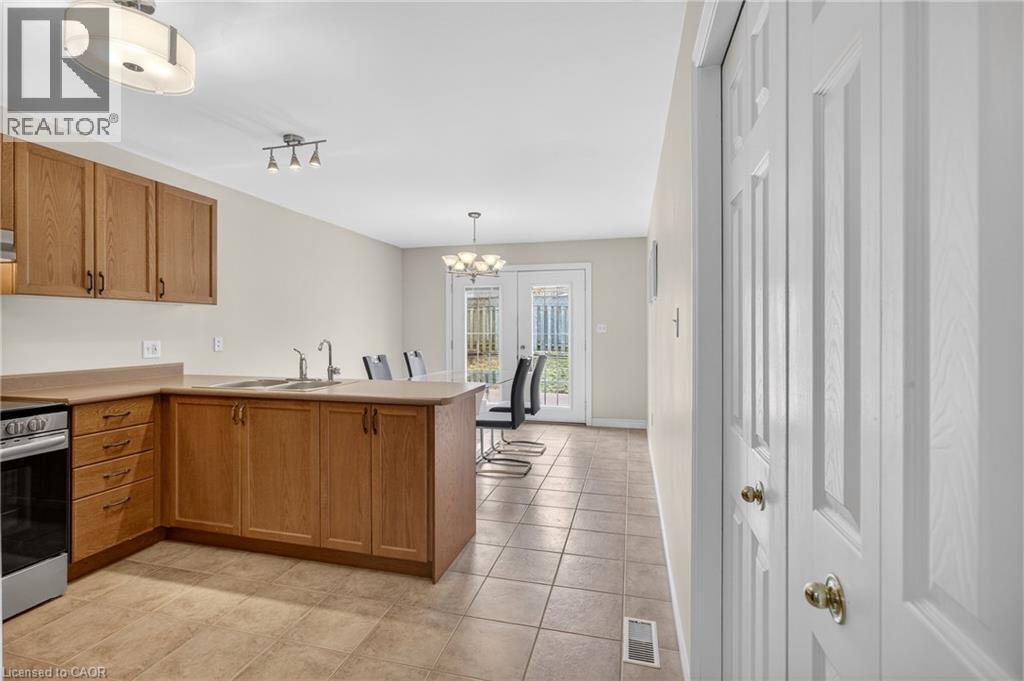 56 Mcfarlane Drive, Cambridge, Ontario  N3C 4L7 - Photo 12 - 40815232