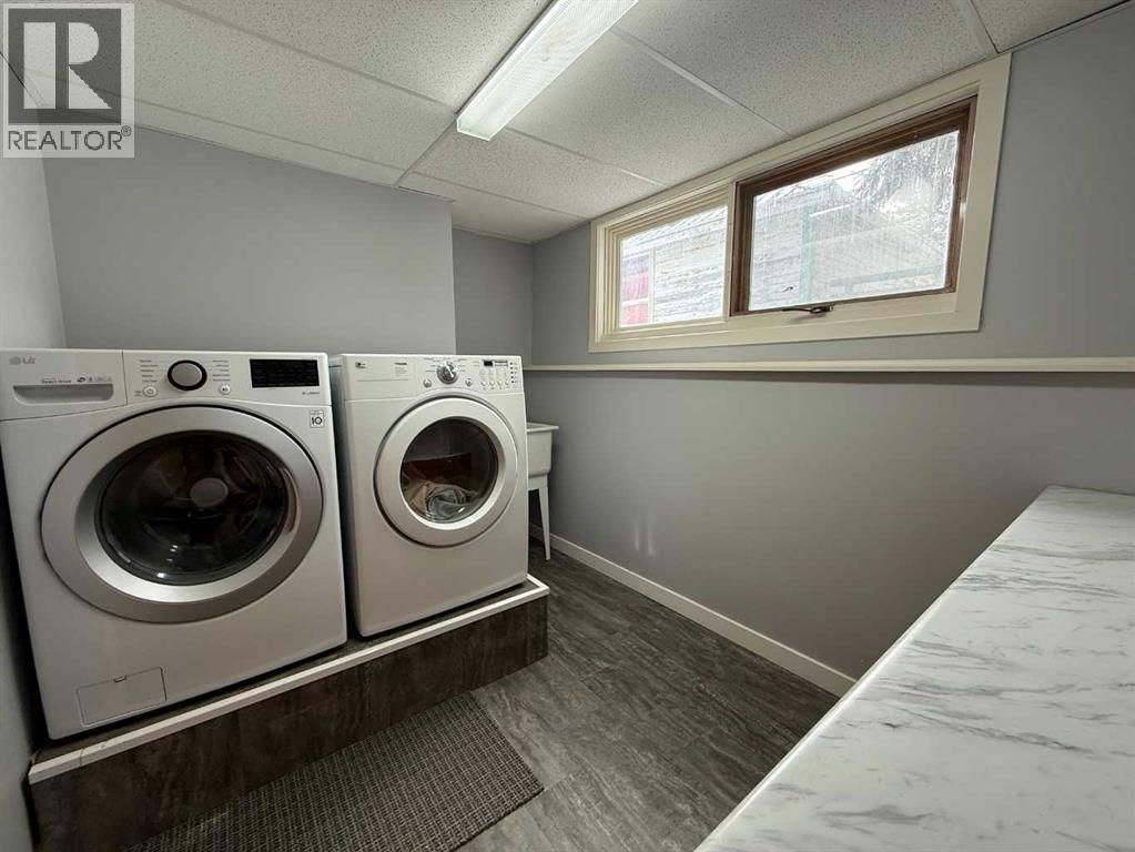 5014 51 Street, Islay, Alberta  T0B 2J0 - Photo 31 - A2294824