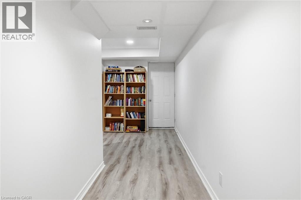 456 Valridge Drive, Ancaster, Ontario  L9G 0B2 - Photo 32 - 40817333