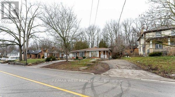 368 Fountain Street S, Cambridge, Ontario  N3H 1J3 - Photo 2 - X12953800