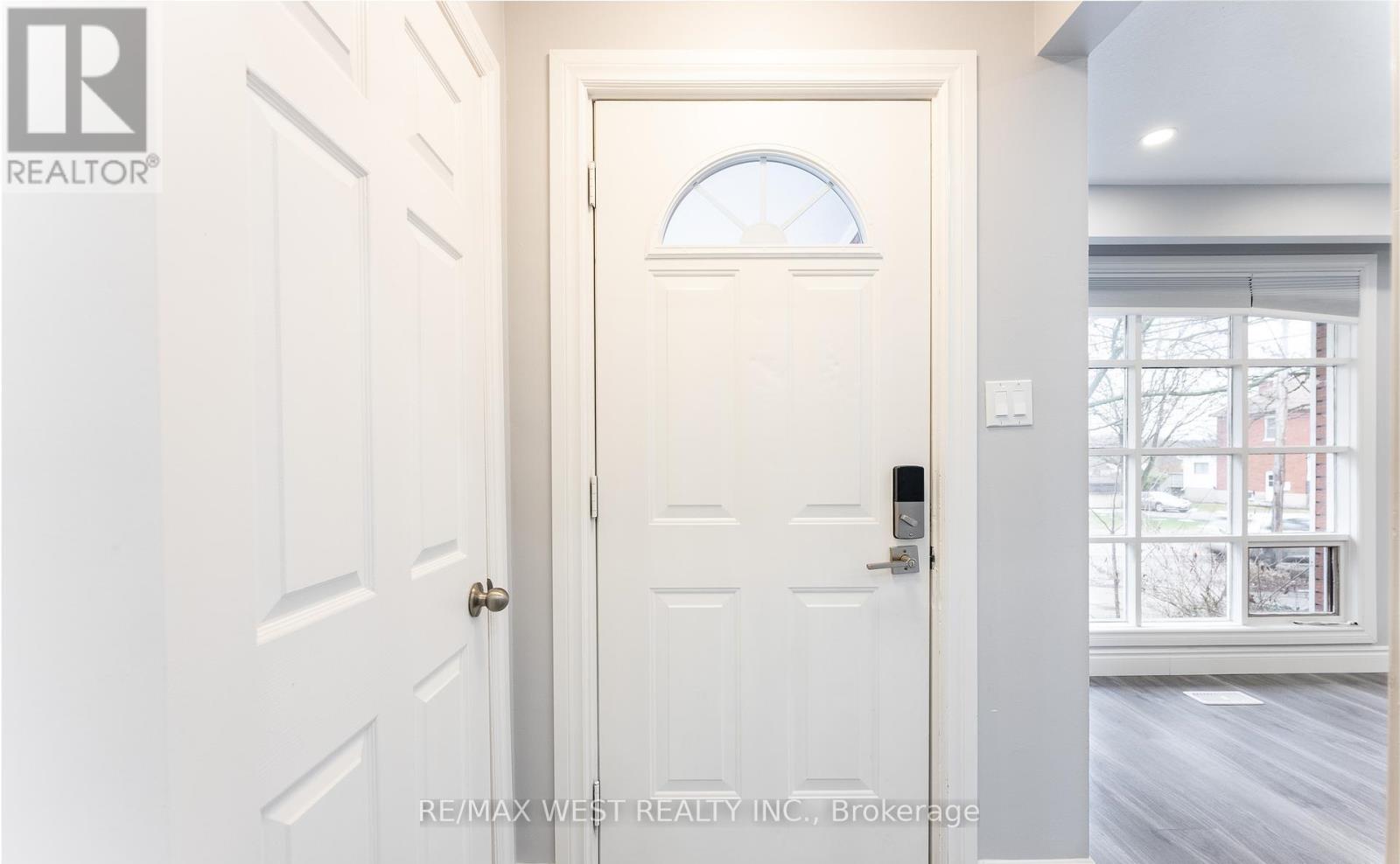 368 Fountain Street S, Cambridge, Ontario  N3H 1J3 - Photo 9 - X12953800