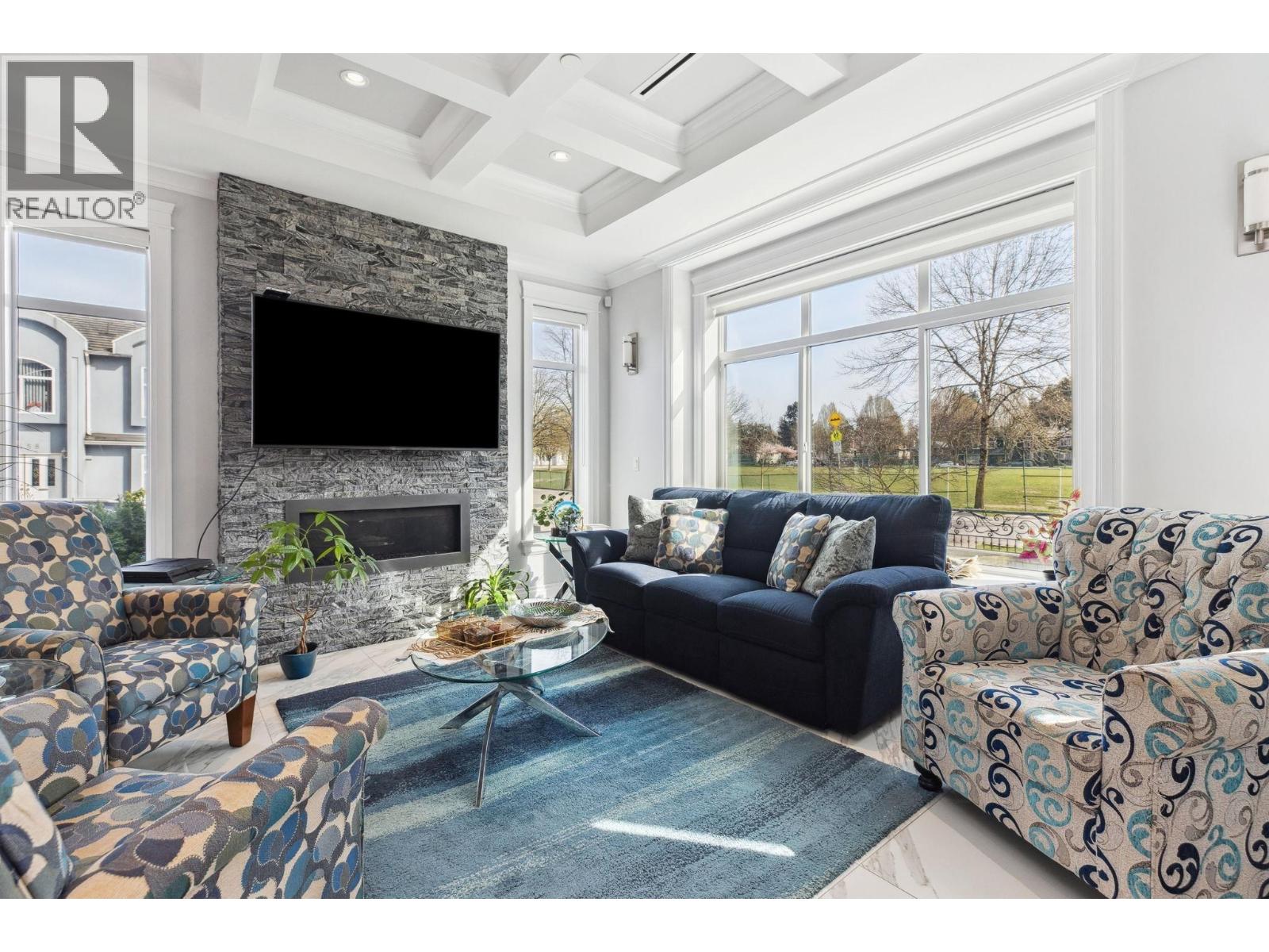 795 E 39th Avenue, Vancouver, British Columbia  V5W 1K5 - Photo 3 - R3105318