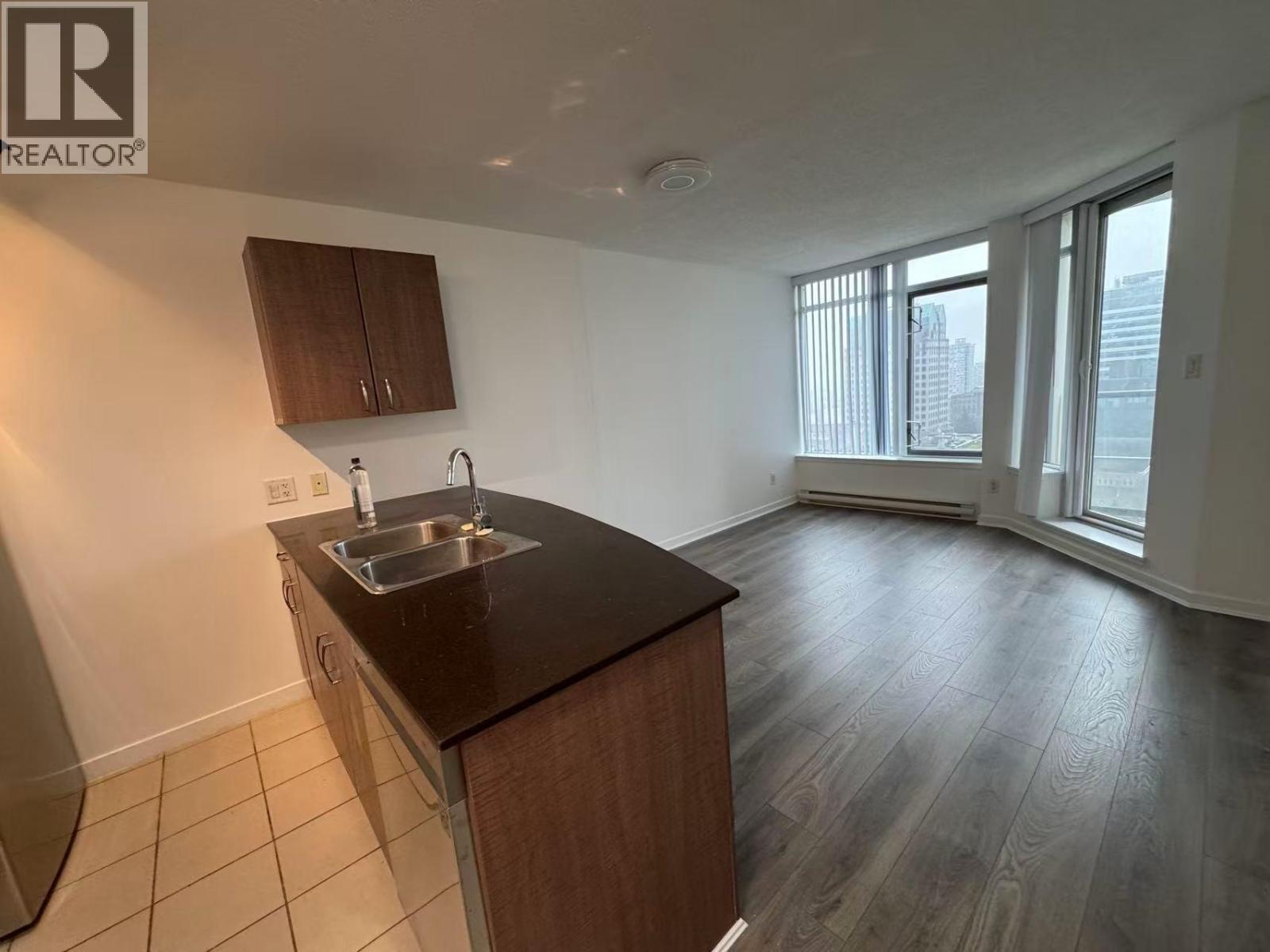 1715 610 Granville Street, Vancouver, British Columbia  V6C 3T3 - Photo 3 - R3105085